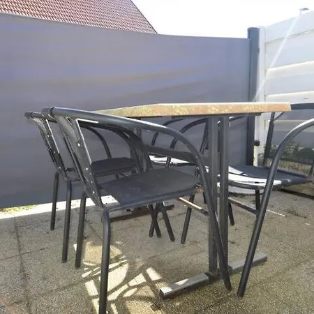 Maisonnette, A 50m De La Avec Terrasse Apartamento *