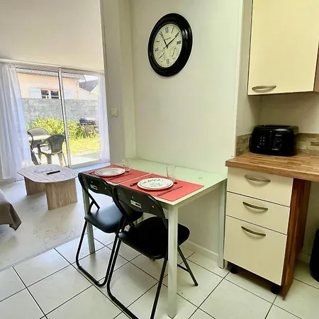 Maisonnette, A 50m De La Avec Terrasse Apartamento