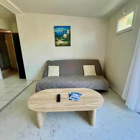 Maisonnette, A 50m De La Avec Terrasse