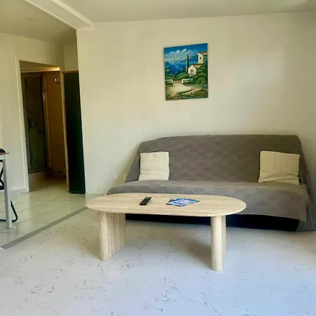 Maisonnette, A 50m De La Avec Terrasse